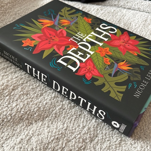 The Depths by Nicole Lesperance - Exclusive OwlCrate Edition SIGNED COPY - Picture 5 of 5
